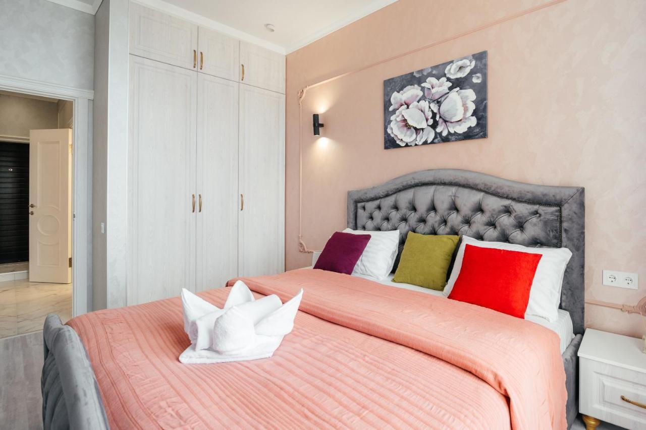 Pearl Premium Apartments 4 Kiev Extérieur photo